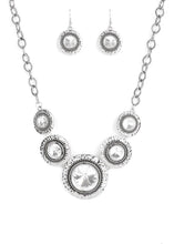 Load image into Gallery viewer, Global Glamour - White
