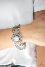 Load image into Gallery viewer, Avant Vanguard- Silver
