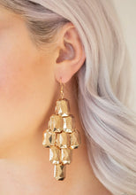 Load image into Gallery viewer, Contemporary Catwalk - Gold
