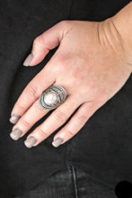 Load image into Gallery viewer, Royal Roamer  - Silver
