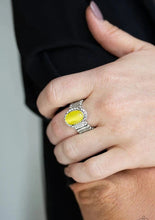 Load image into Gallery viewer, Laguna Luxury - Yellow

