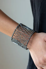 Load image into Gallery viewer, Work For WIRE - Black
