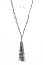 Load image into Gallery viewer, Hand Knotted Knockout - Silver
