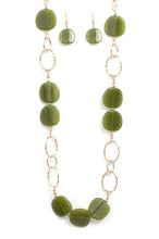Load image into Gallery viewer, Posh Promenade - Green
