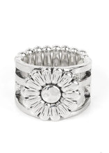Load image into Gallery viewer, Roadside Daisies - Silver
