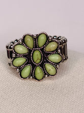 Load image into Gallery viewer, Stone Gardenia - Green
