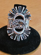 Load image into Gallery viewer, Deco Diva - Silver

