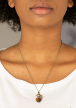 Load image into Gallery viewer, Stylishly Square - Brass
