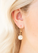 Load image into Gallery viewer, 5th Avenue Fleek - Gold
