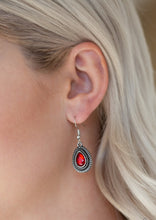 Load image into Gallery viewer, Sheen Queen - Red
