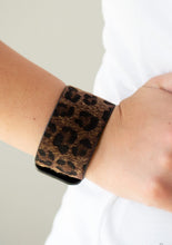Load image into Gallery viewer, Cheetah Cabana - Brown
