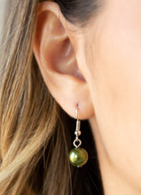 Load image into Gallery viewer, New York City Chic - Green
