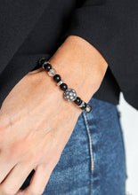 Load image into Gallery viewer, Twinkling Timelessness - Black
