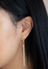 Load image into Gallery viewer, Teardrop Timelessness - Rose Gold
