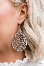 Load image into Gallery viewer, Grapevine Grandeur - Silver
