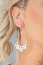 Load image into Gallery viewer, 5th Avenue Appeal - White
