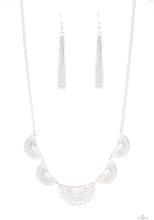 Load image into Gallery viewer, Fanned Out Fashion - Silver
