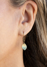 Load image into Gallery viewer, Dainty DISCovery - Brass
