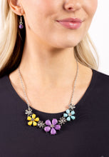 Load image into Gallery viewer, Growing Garland - Purple
